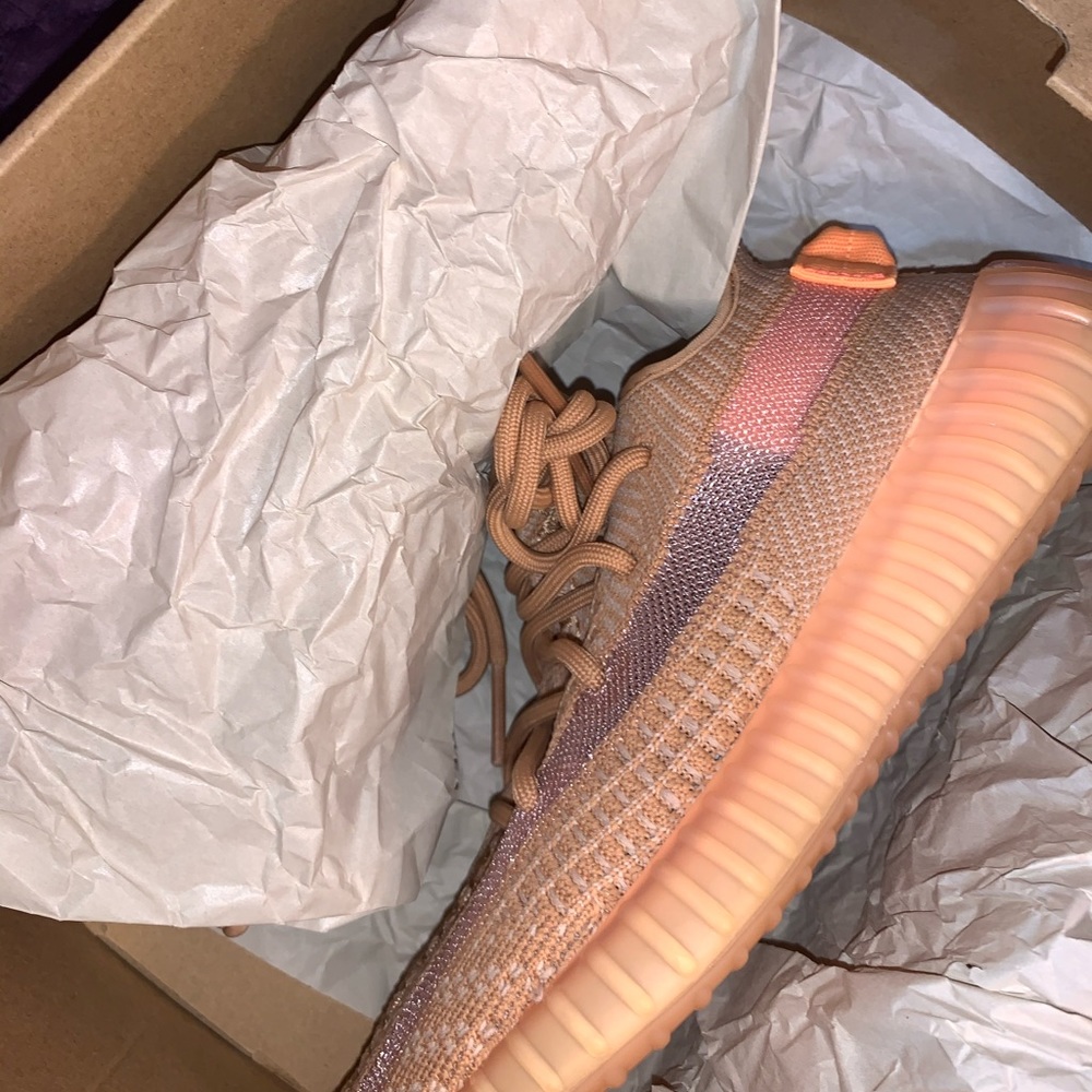 Yeezy 350 V2 Clay